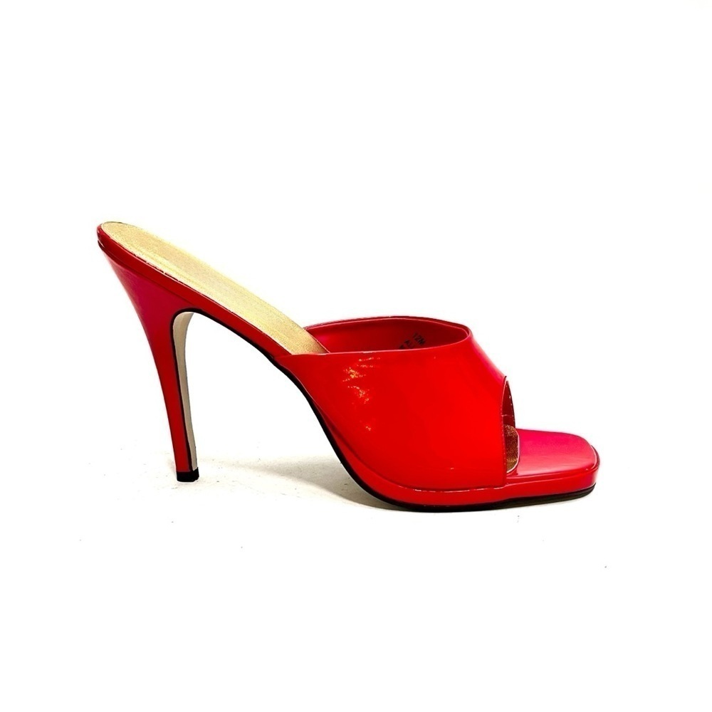 Vintage 1990s deadstock red vegan patent leather square toe polly style heels